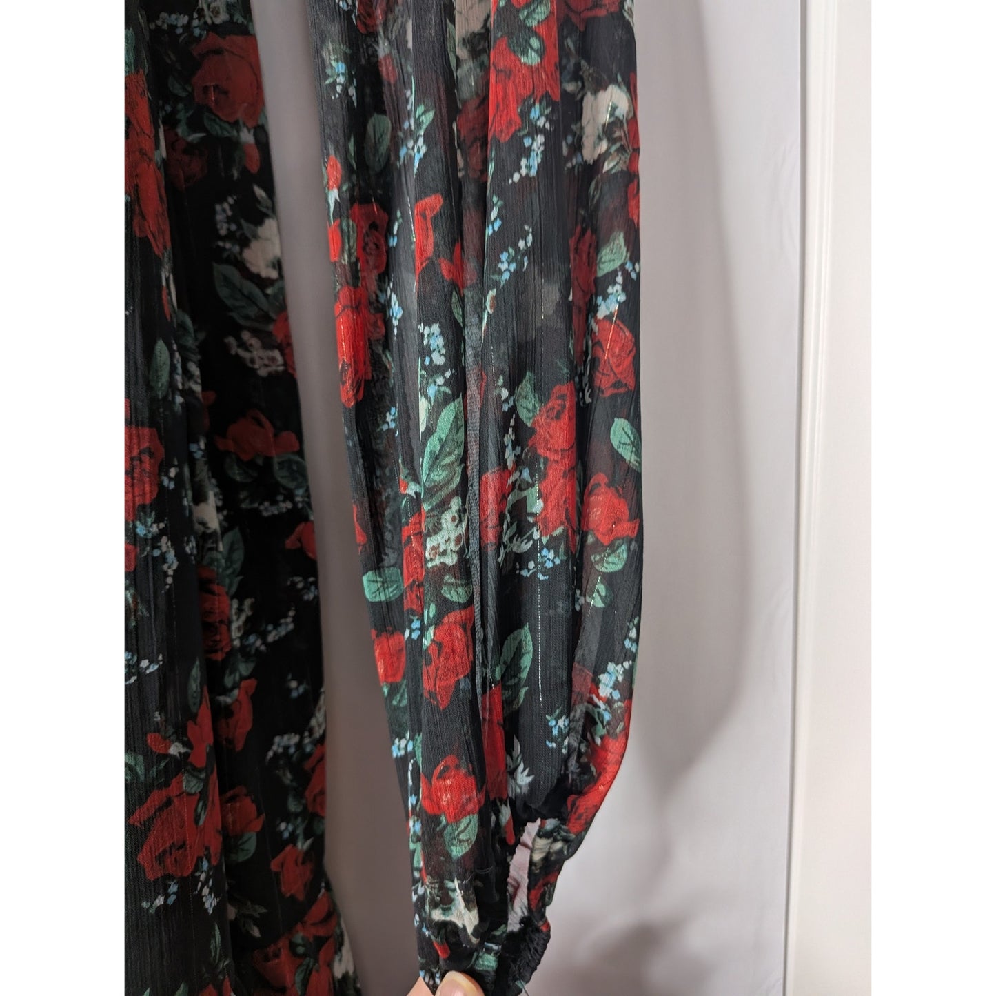 Francesca's Mi Ami Patricia floral swing black rose mini dress medium