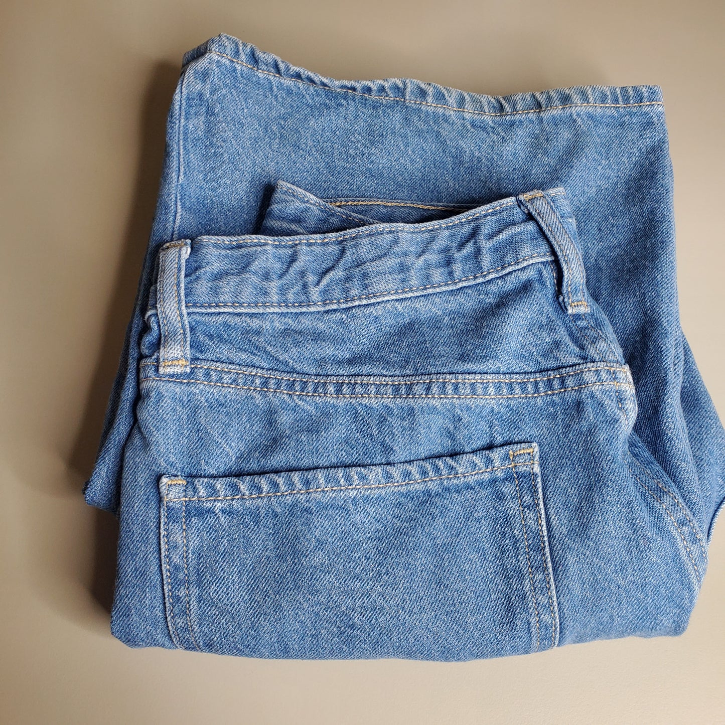 Two-tone baggy wide-leg jeans from Old Navy size 16