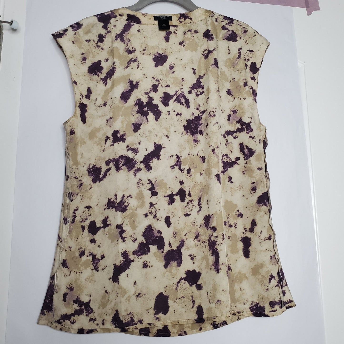 Ann Taylor blouse 12 petite tan w/ purple