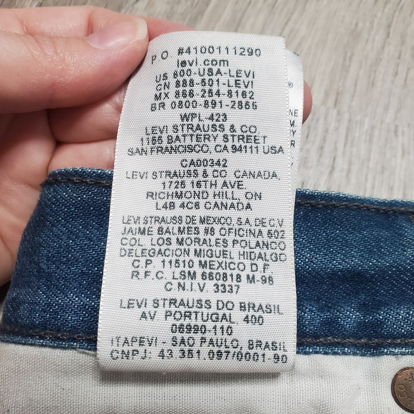 Levi Strauss 501 cotton jean shorts W29 L30 denim short cut off womens