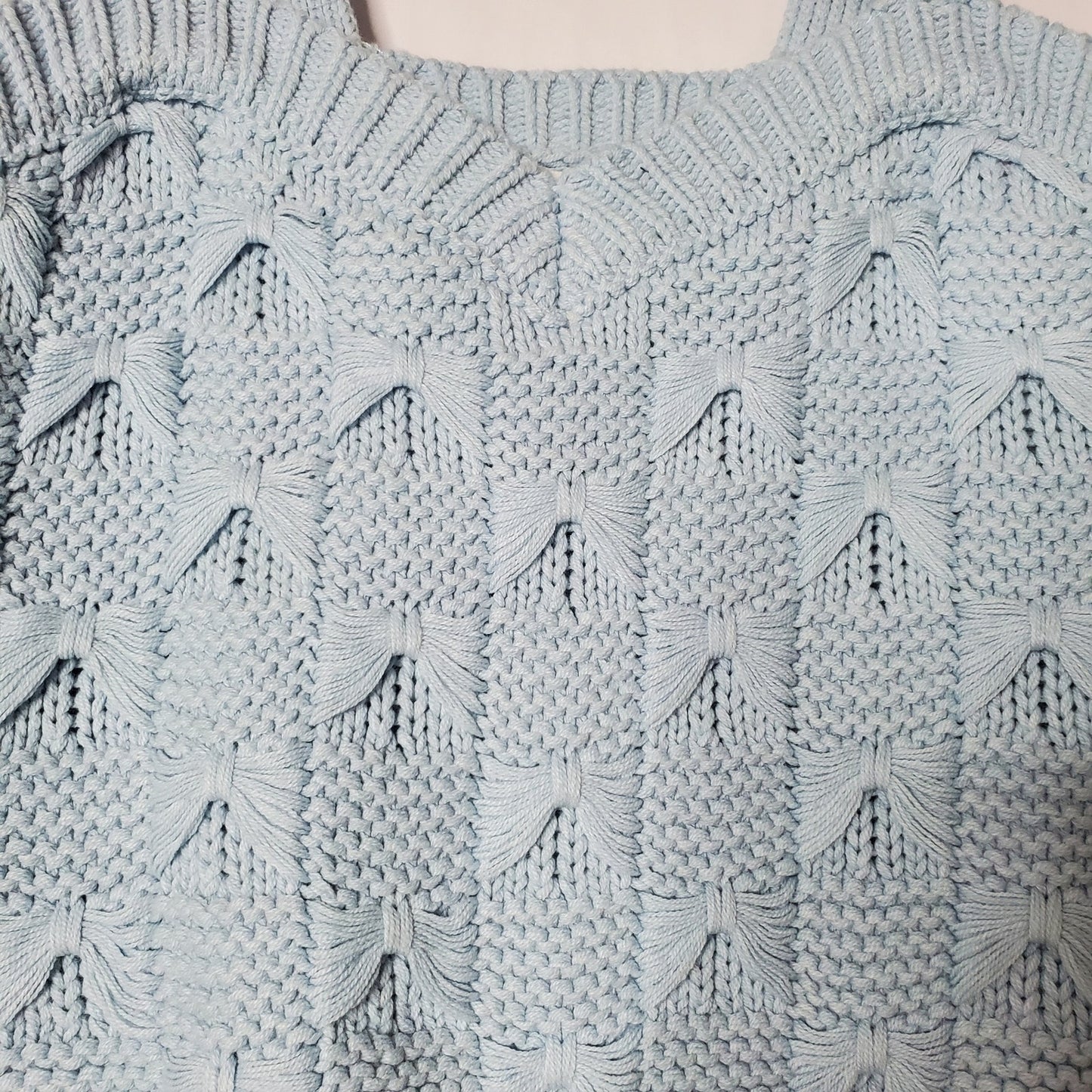 Crochet crop top light blue pastel bow detail M womens Just Fab NWT