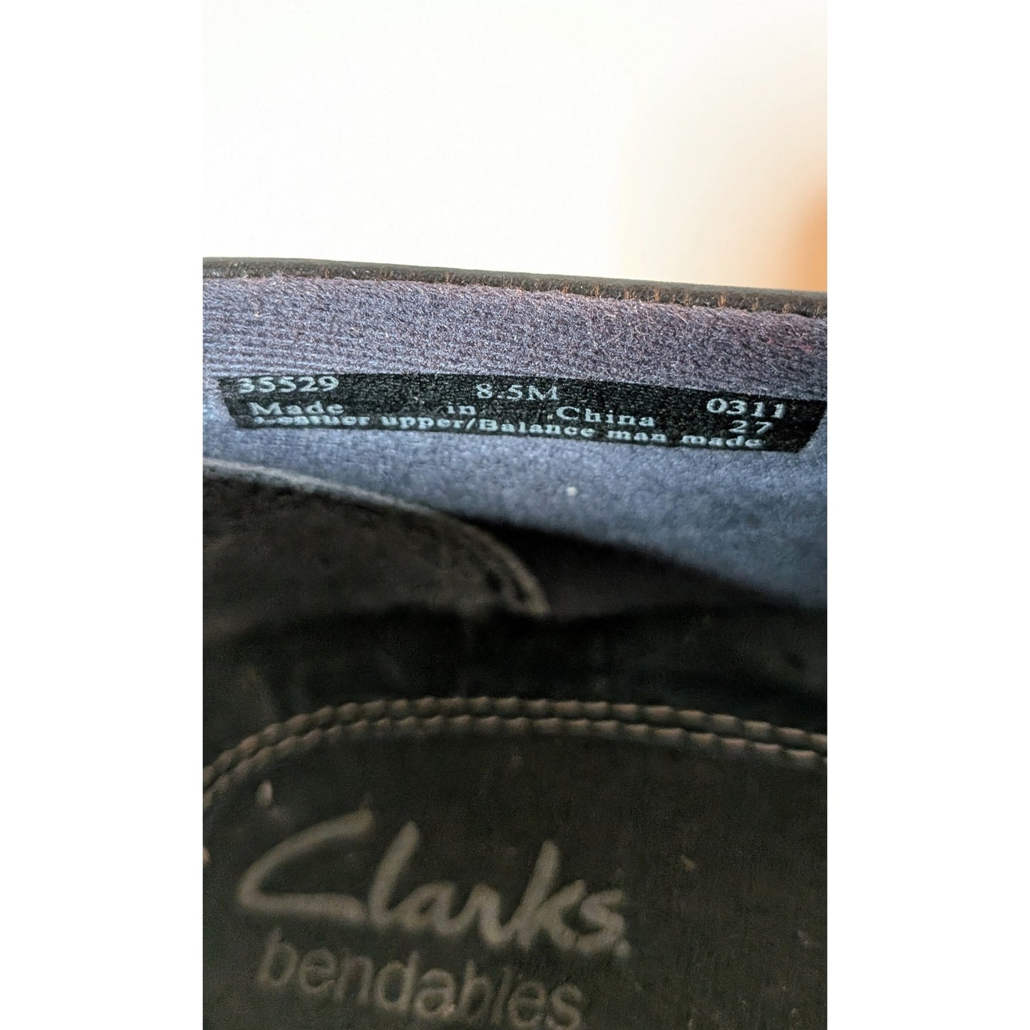 Un Loop Clarks leather bendables navy blue 8.5 M loafers style 35529 un loop