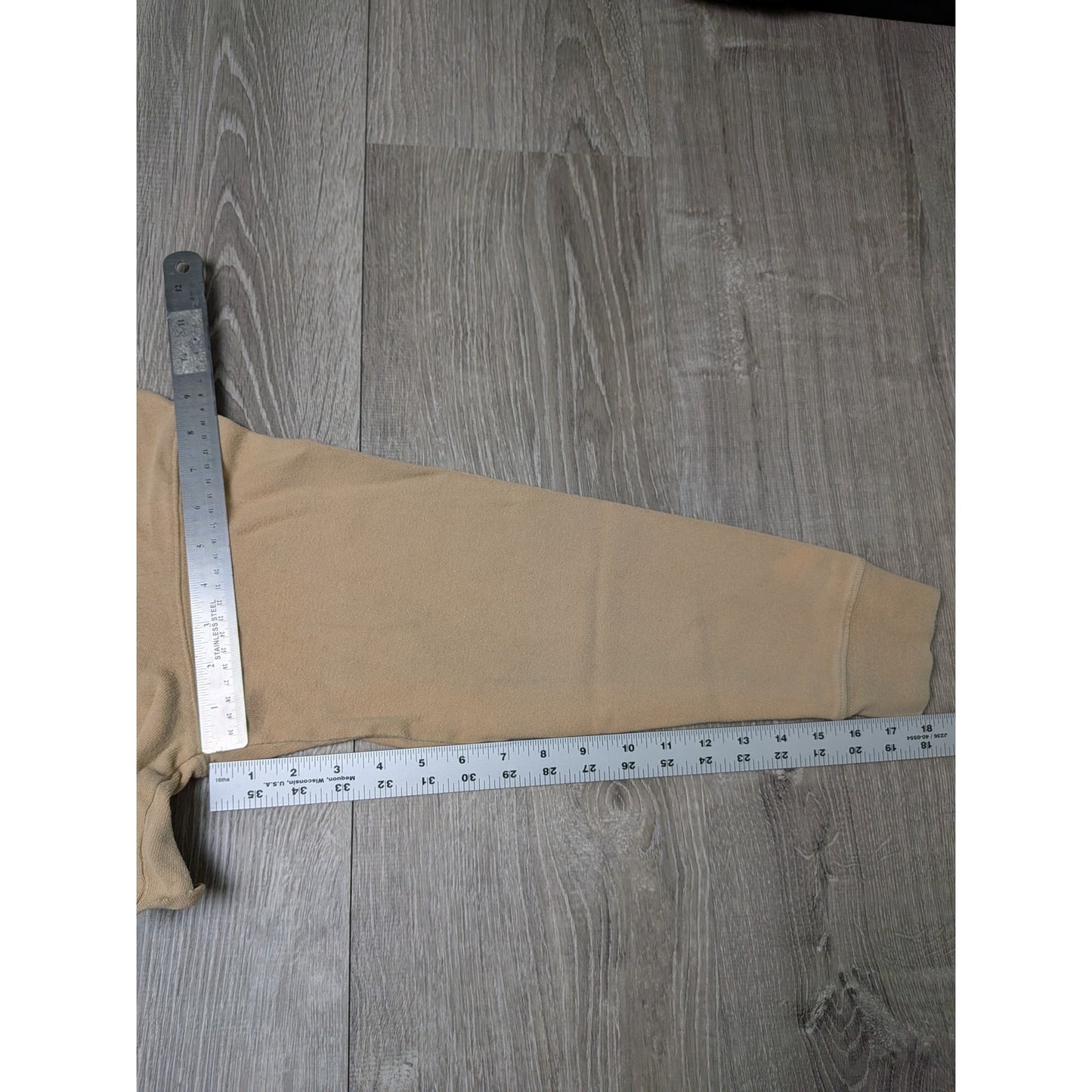 Cambridge Classics Cropped tan sweatshirt L