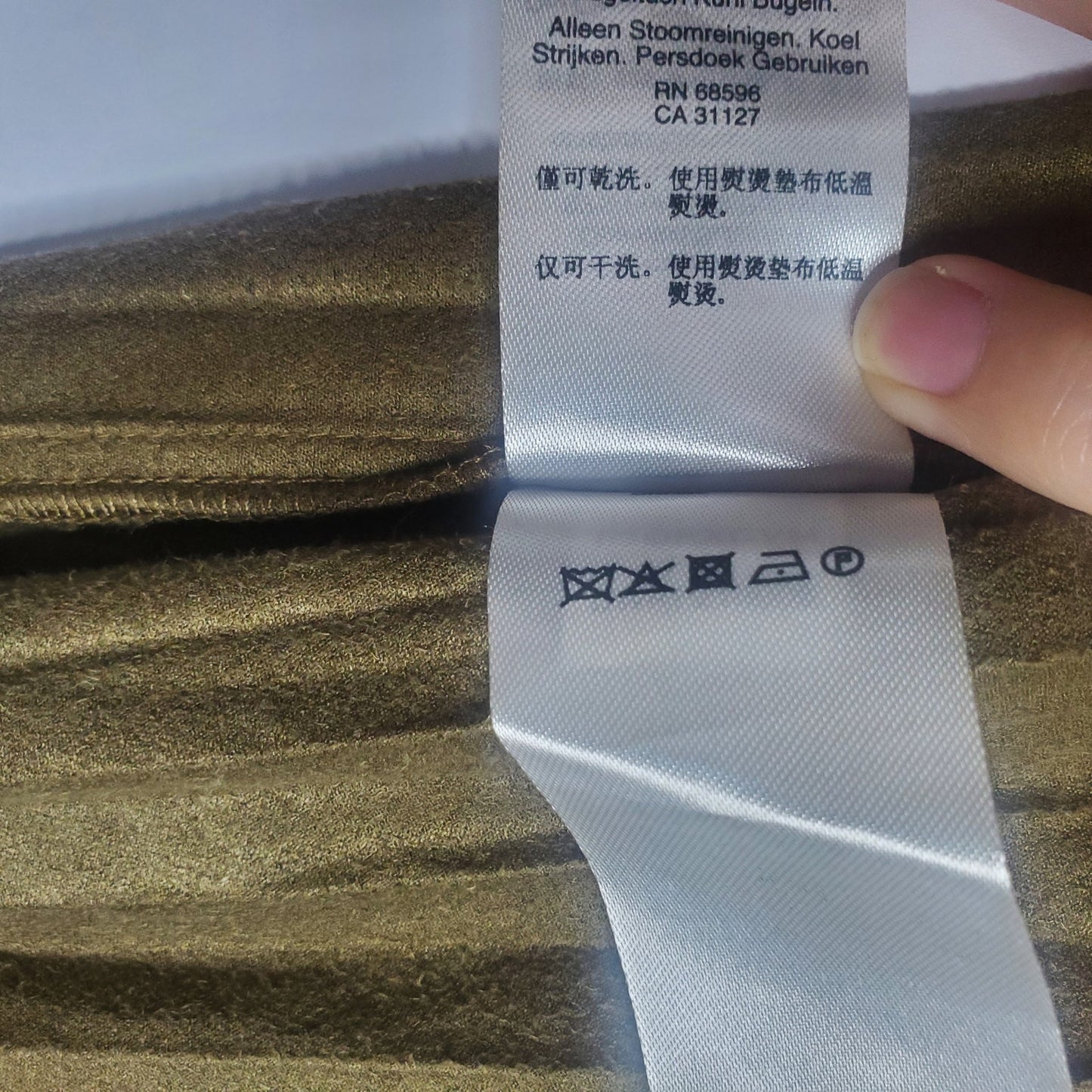 DKNY faux suede pleated green midi skirt size medium