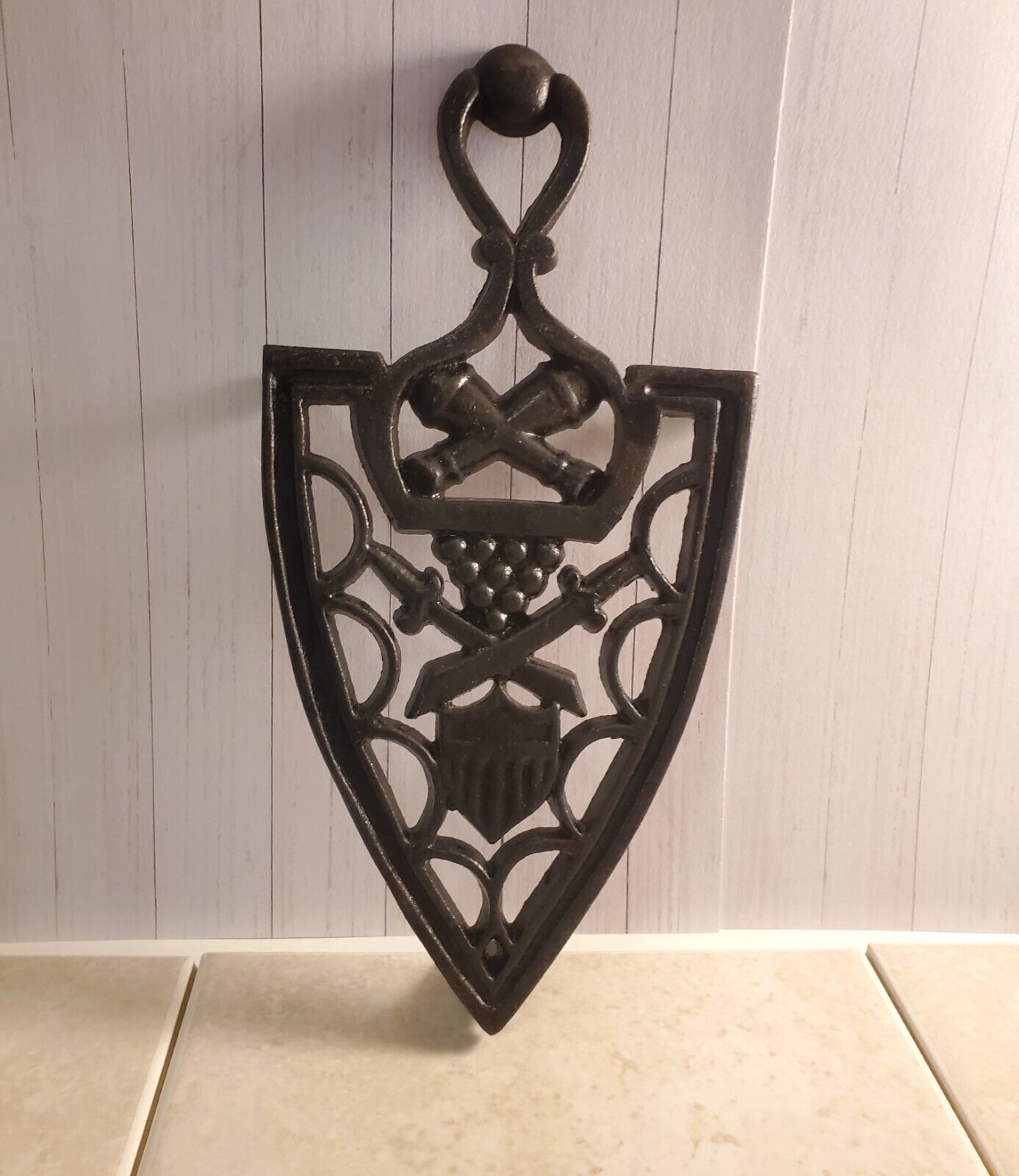 Metal, Cast Iron Trivet Triangle W/ 3Legs And Handle For Hanging, Vintage