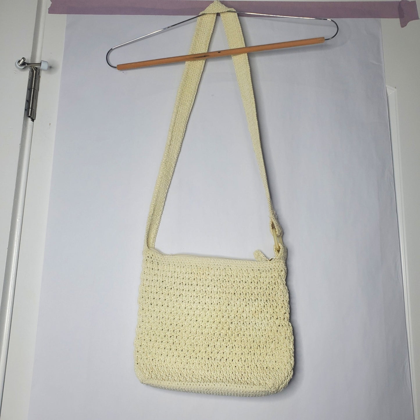 Cream crochet purse Liz Claiborne vintage woven knit white beach boho hippie