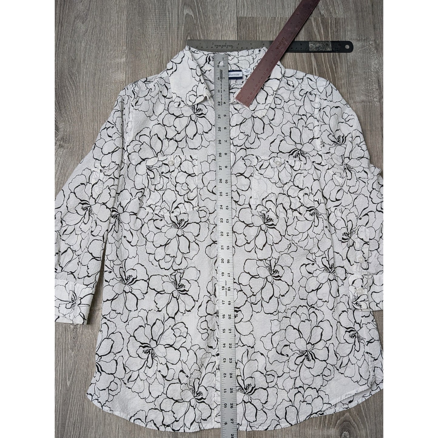 floral white button-up croft & burrow 100% cotton size medium