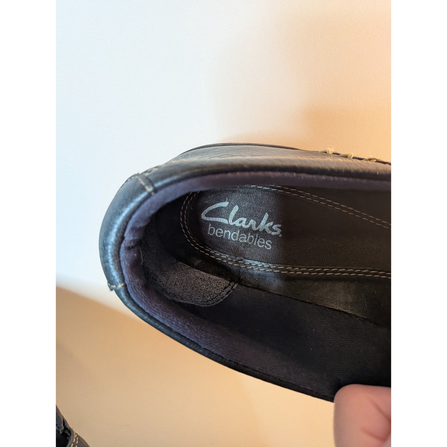 Un Loop Clarks leather bendables navy blue 8.5 M loafers style 35529 un loop