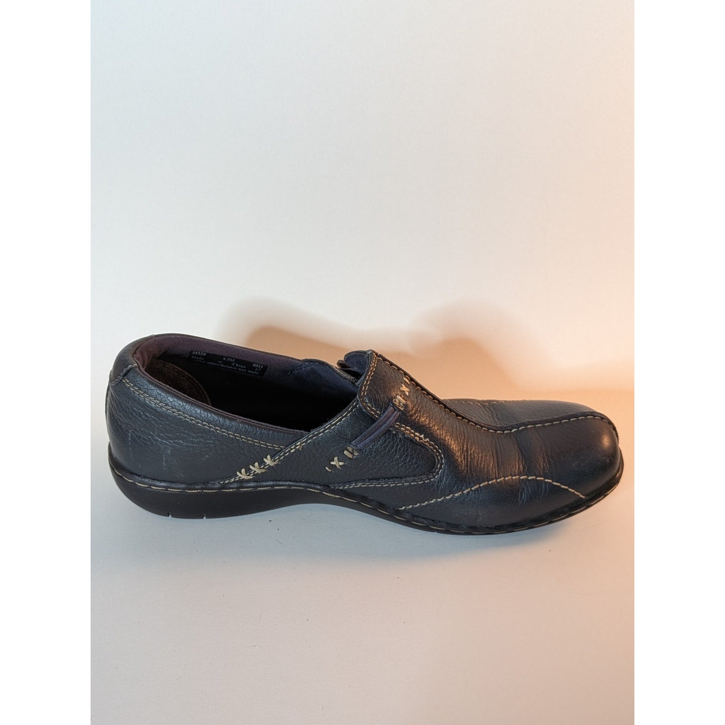 Un Loop Clarks leather bendables navy blue 8.5 M loafers style 35529 un loop