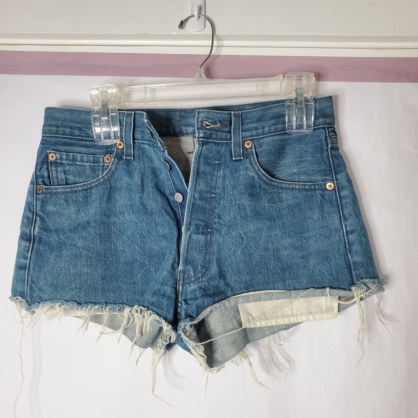Levi Strauss 501 cotton jean shorts W29 L30 denim short cut off womens