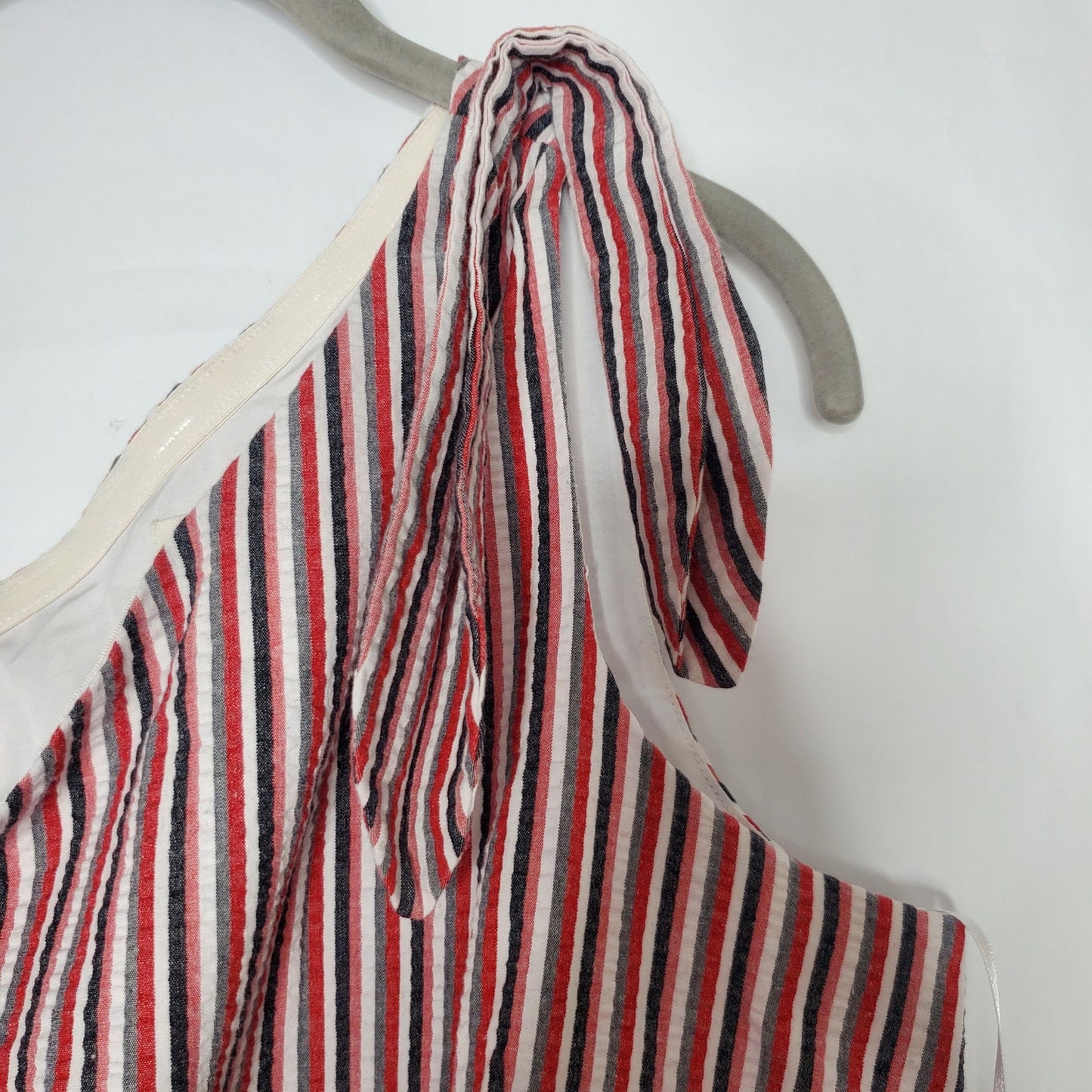 Asymmetrical vertical stripe cotton dress Loft size 6 one shoulder bow red black