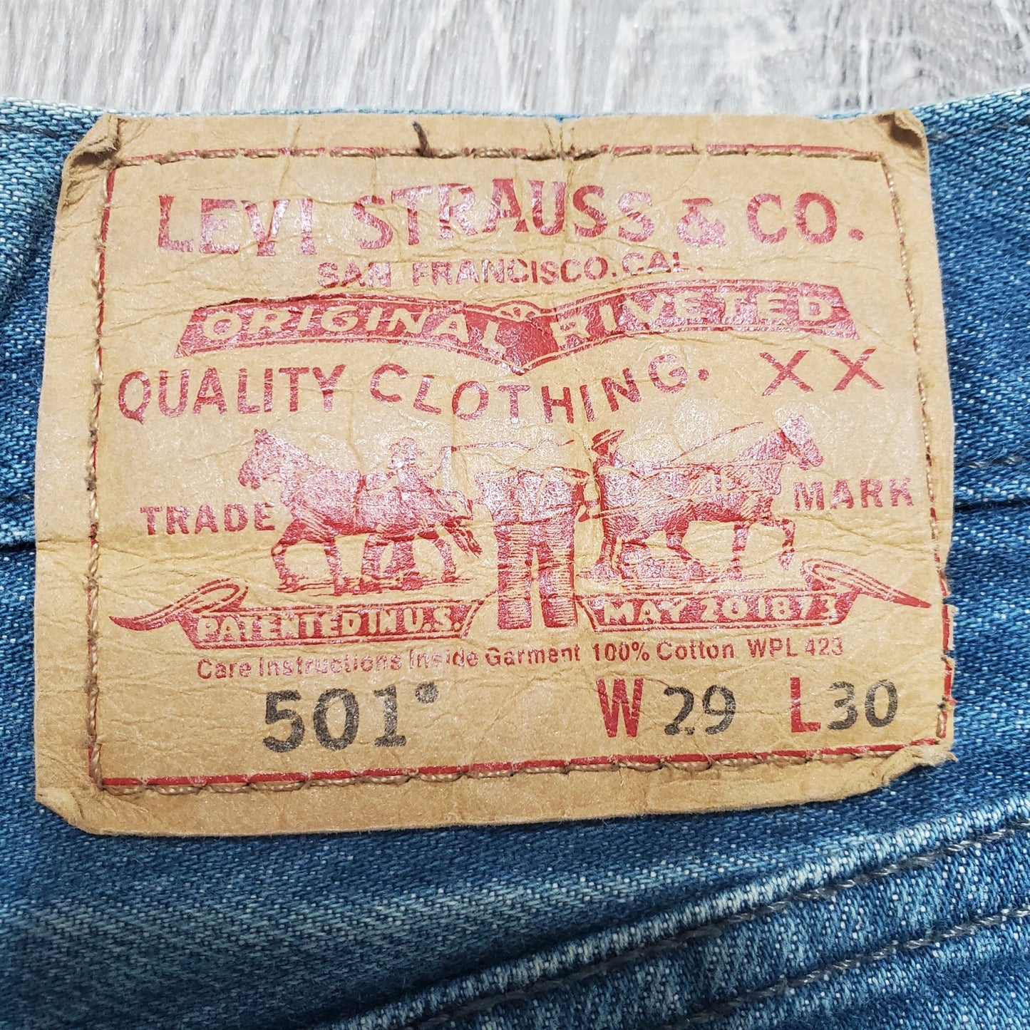 Levi Strauss 501 cotton jean shorts W29 L30 denim short cut off womens